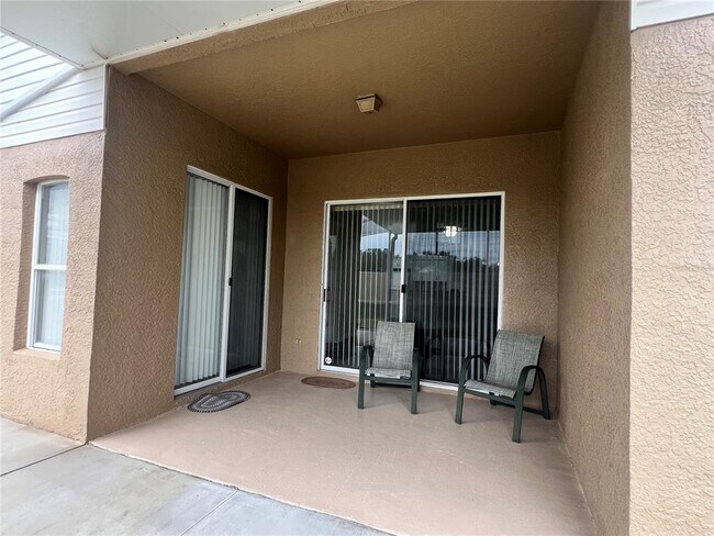 Building Photo - 526 Cypress View Dr