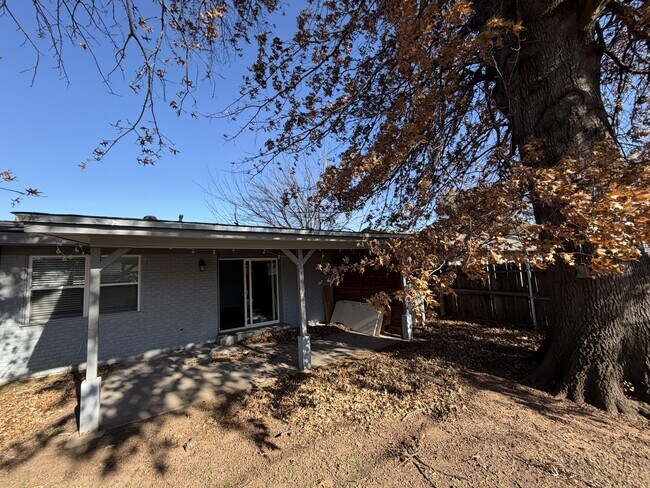 Building Photo - 2620 Keats Pl