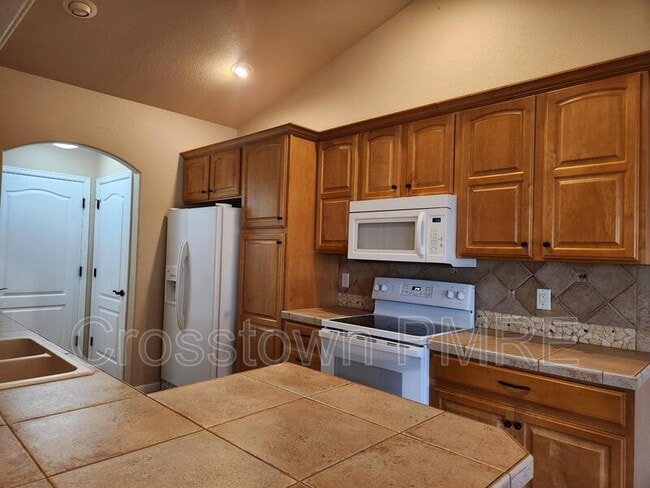 Building Photo - 157 Beacon Way