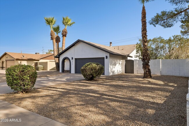 Building Photo - 5117 E Beck Ln
