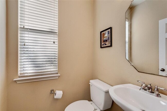 Building Photo - 14221 Willow Tank Dr