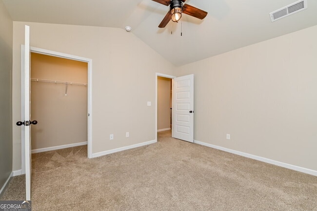 Building Photo - 272 Villa Grande Dr