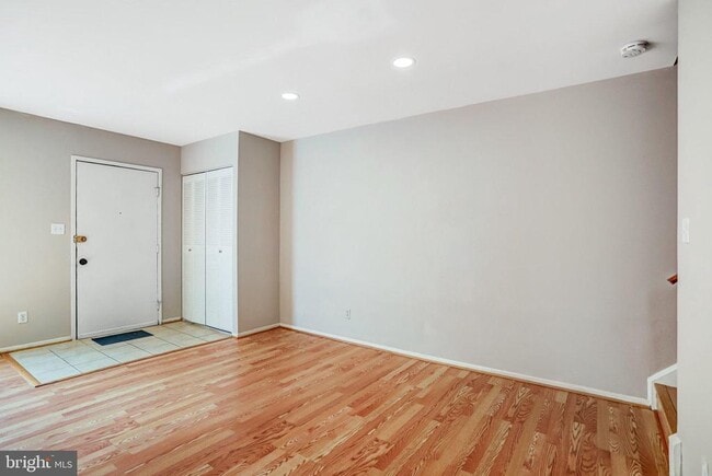 Building Photo - 9930 Brookridge Ct