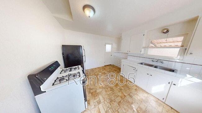 Building Photo - 9128 Nye Rd