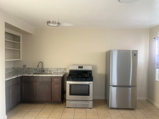 Building Photo - 4732 Cereza St
