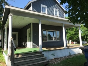 Building Photo - 124 2nd Ave SW