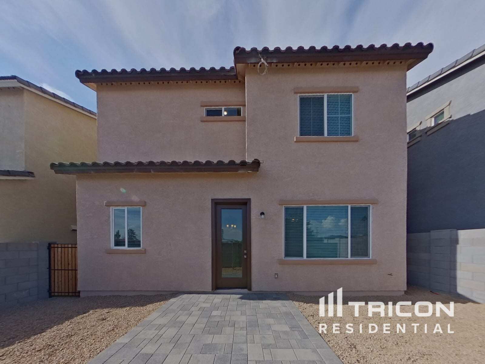 Building Photo - 4551 E Gary St