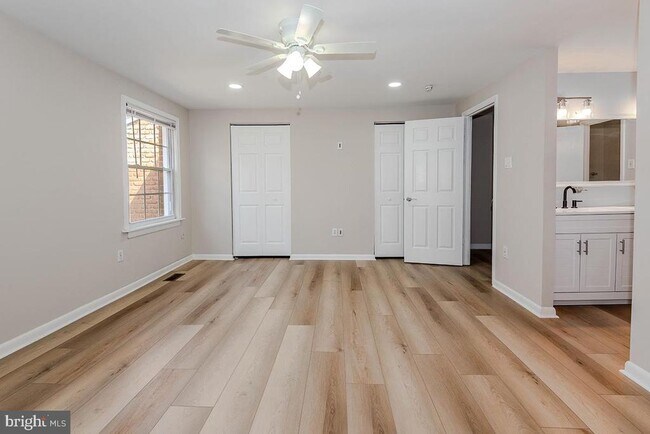 Building Photo - 1116 Soho Ct