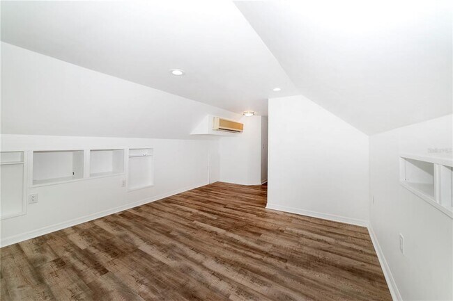 Building Photo - 5629 NW 97th St