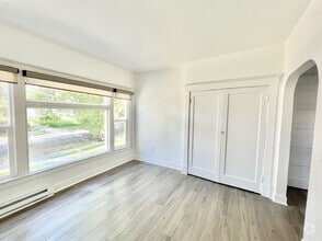 Building Photo - Beautiful Remodeled Studio on South Hill! ...