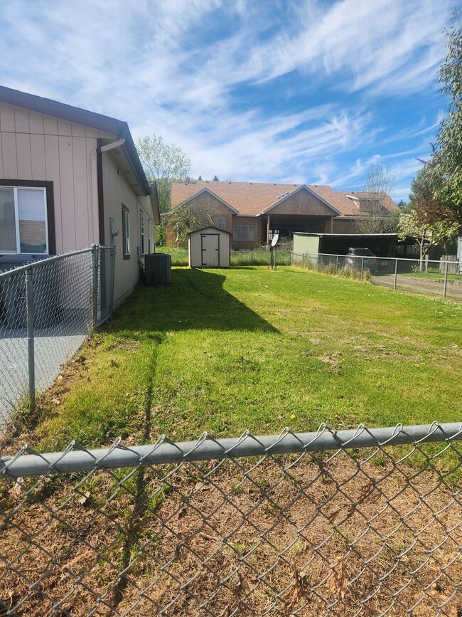 Building Photo - ? Newly Remodeled 3 Bedroom, 2 Bath Home in Monroe, Oregon ?