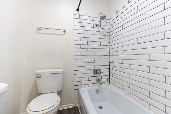 Building Photo - 6427 Wurzbach Rd