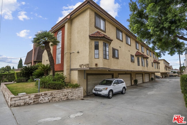 Building Photo - 417 N Alhambra Ave