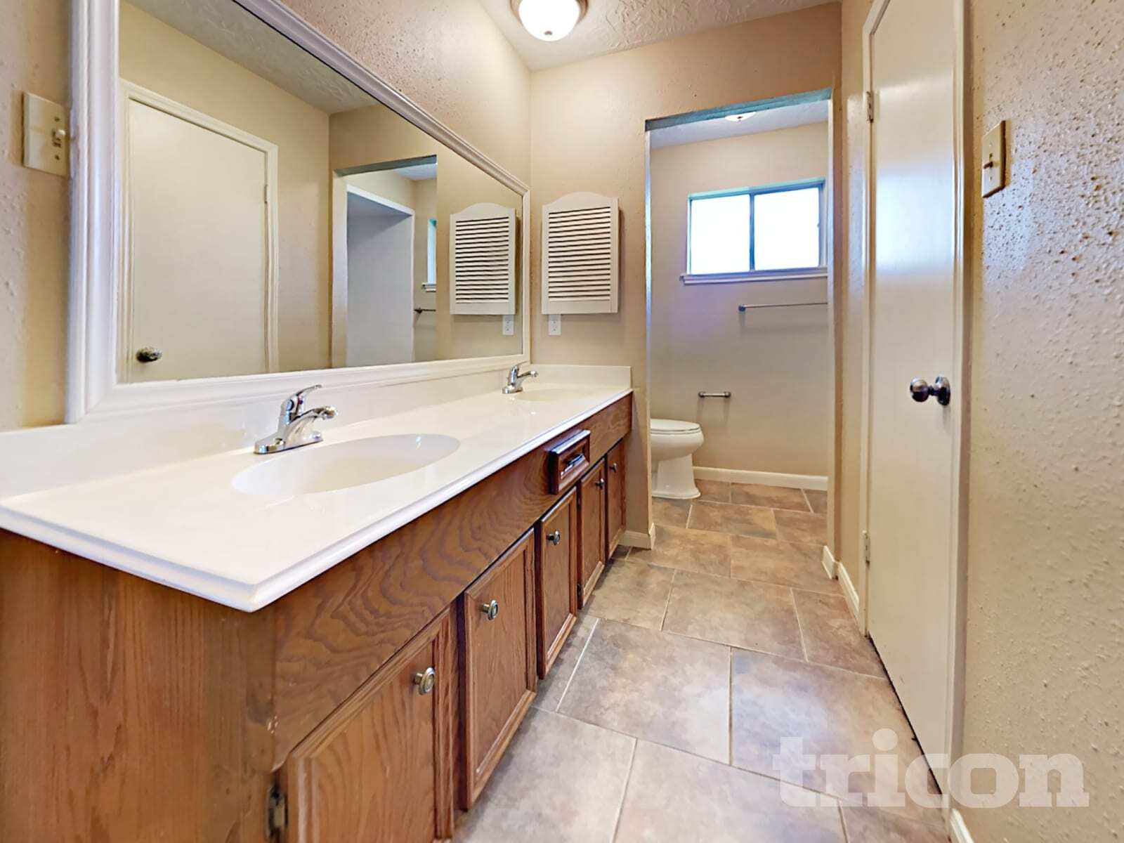 Building Photo - 1838 Turtle Creek Dr