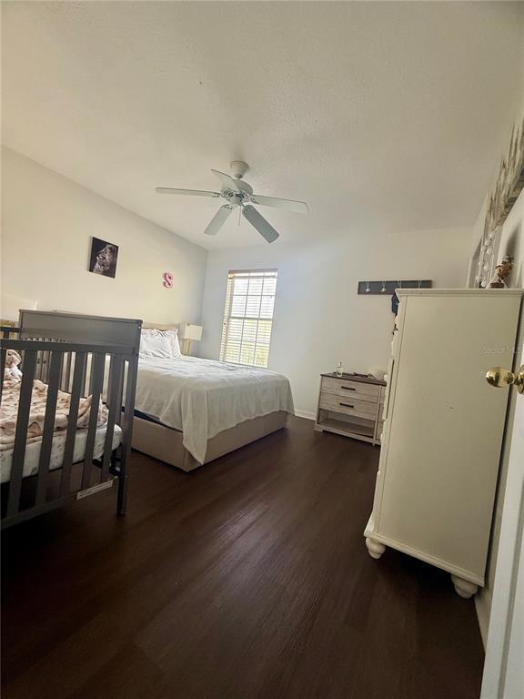 Building Photo - 1008 Royal Ridge Dr