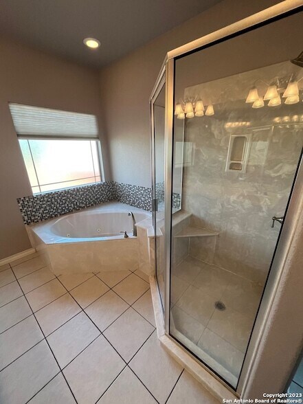 Building Photo - 1835 White Tail Ln