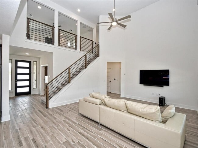 Building Photo - 8608 Bestride Bend