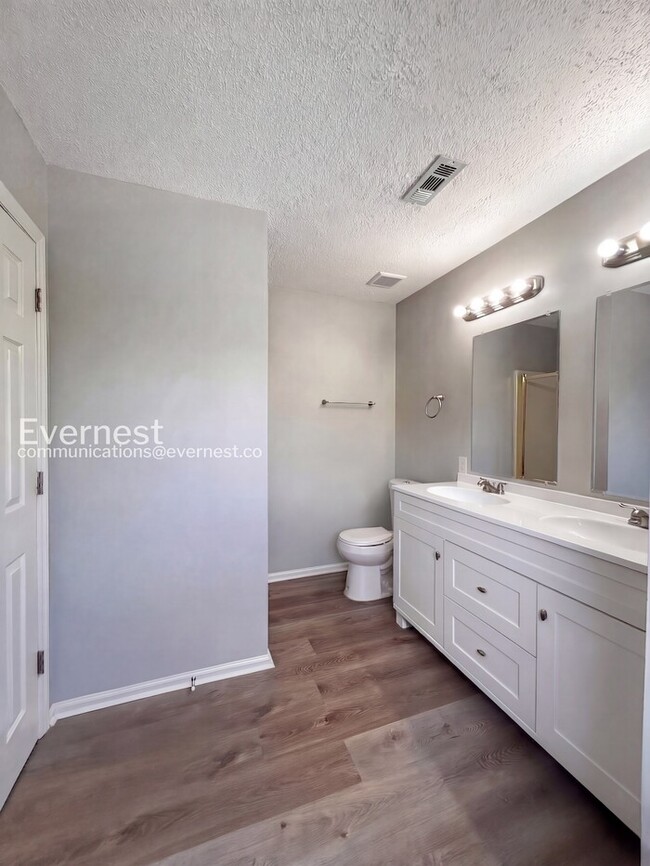 Building Photo - 1356 Mistletoe Ridge Pl NW