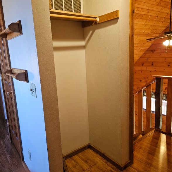 Building Photo - 459 Overlook Ct