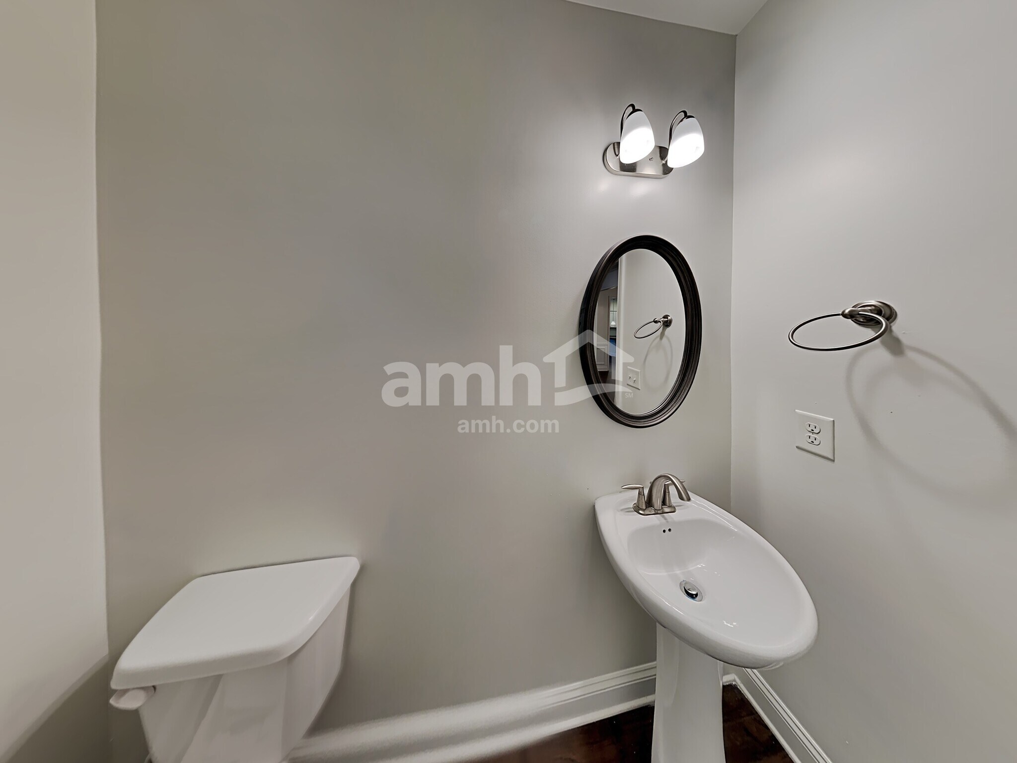 Building Photo - 1712 Weatherbrook Cir