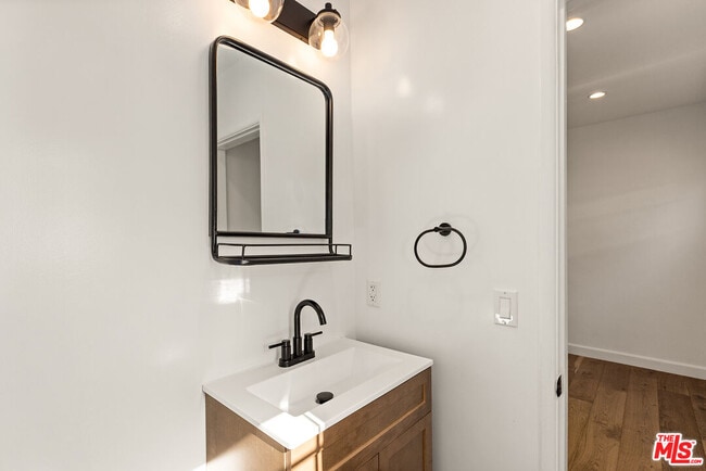 Building Photo - 5812 Bevis Ave