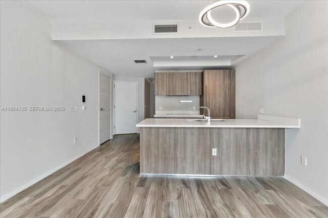 Building Photo - 801 S Miami Ave