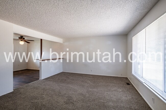 Building Photo - 656 E 5640 S