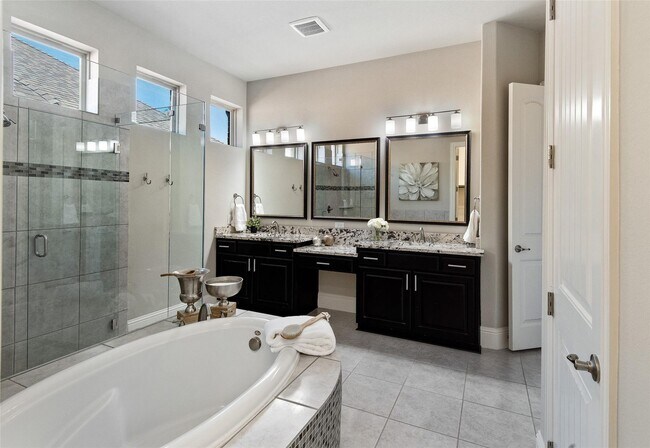 Building Photo - 13758 Vera Cruz Rd