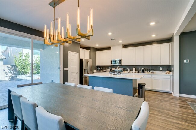 Building Photo - 4432 Mural Glen Ct