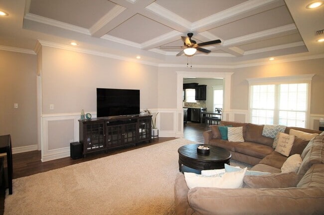 Building Photo - Beautiful and Convenient 3BR/2BA Home near Moody Airforce Base in Valdosta, GA