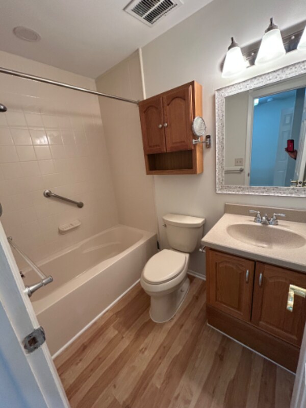 Building Photo - 30 Old Mill Bottom Rd N