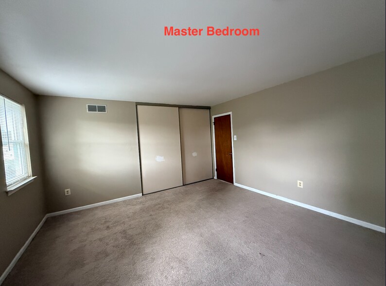 Building Photo - 271 Danny Ln