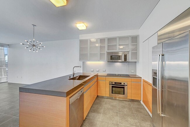 Building Photo - Veer Towers 2310E- City/Strip Views from this Stunning 1Bd/1Ba Residence