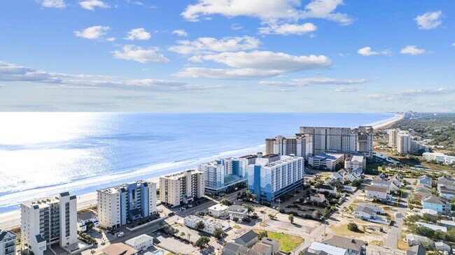 Building Photo - 4701 S Ocean Blvd