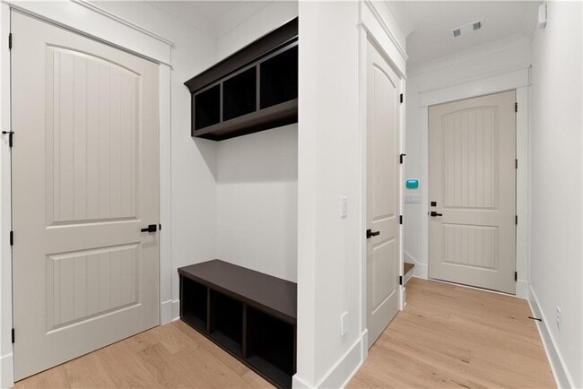 Building Photo - 3255 Tanners Mill Rd