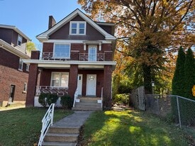 Building Photo - 4377 Saint Lawrence Ave