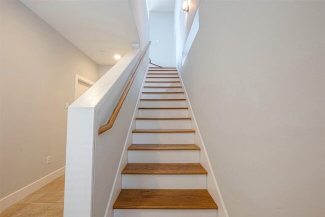 Building Photo - 4305 Eigel St