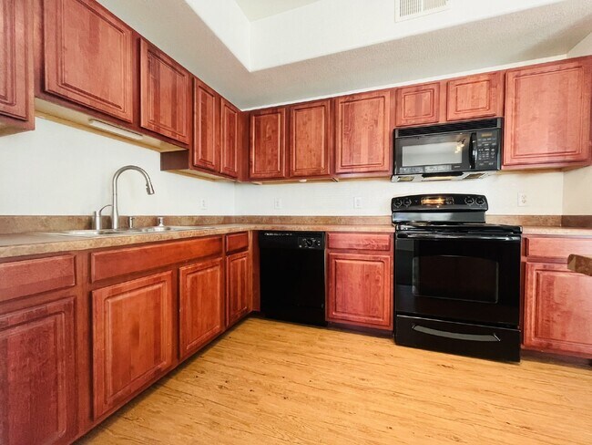 Building Photo - 18250 N Cave Creek Rd