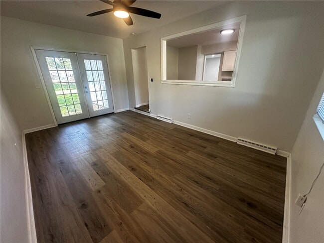 Building Photo - 6705 Lightwood Dr