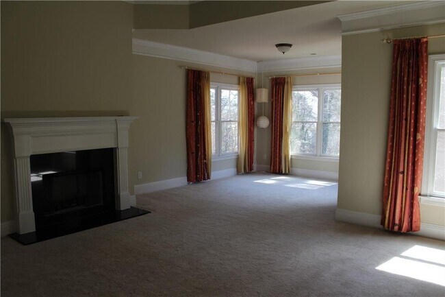 Building Photo - 9858 Talisman Dr