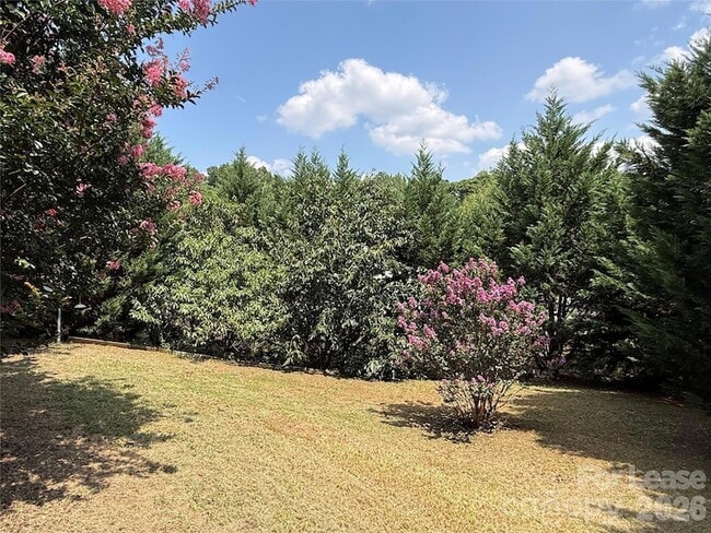 Building Photo - 4820 Lynn Lee Cir