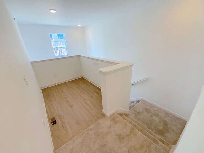 Building Photo - 3 Bedroom Townhome Available Near Voyager Pkwy & Interquest Pkwy!