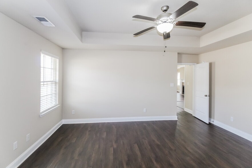 Building Photo - 8759 Kimberly Dawn Dr