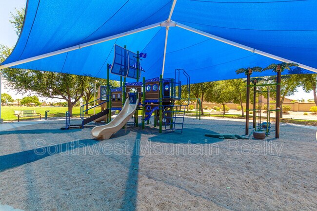 Building Photo - 1083 W Sandy Banks