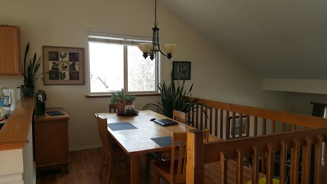 Building Photo - Wonderful 4 bedroom Home in District #20