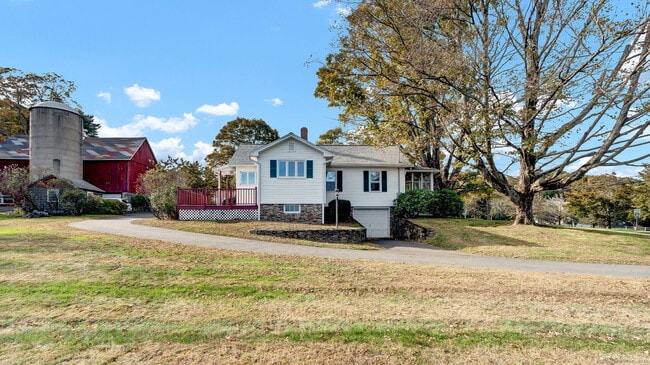 Building Photo - 69 Westledge Rd