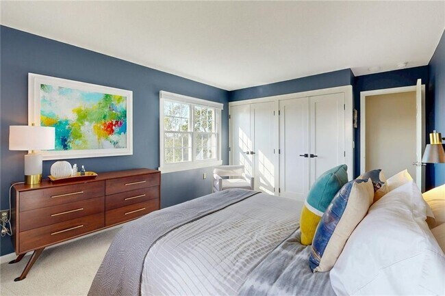 Building Photo - 43 Bullocks Point Ave