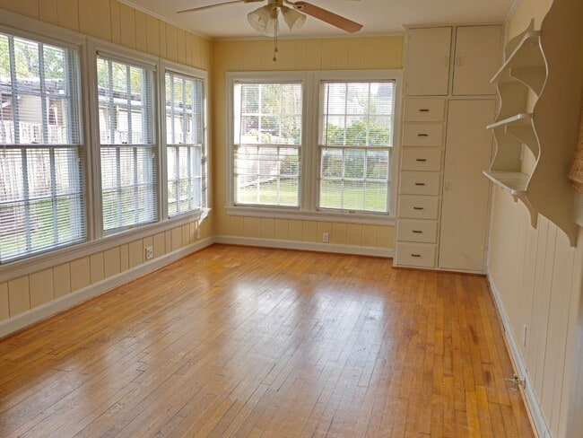 Building Photo - 2247 South Blvd