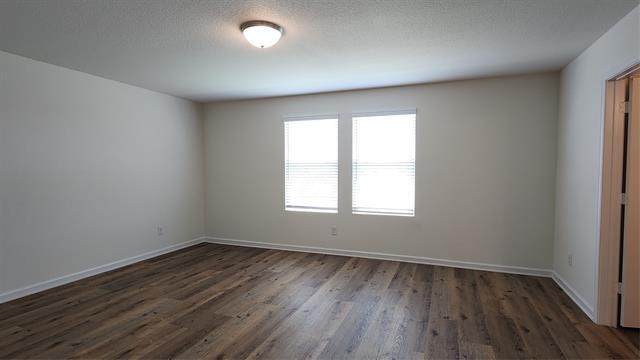 Building Photo - 1824 Wolf Run