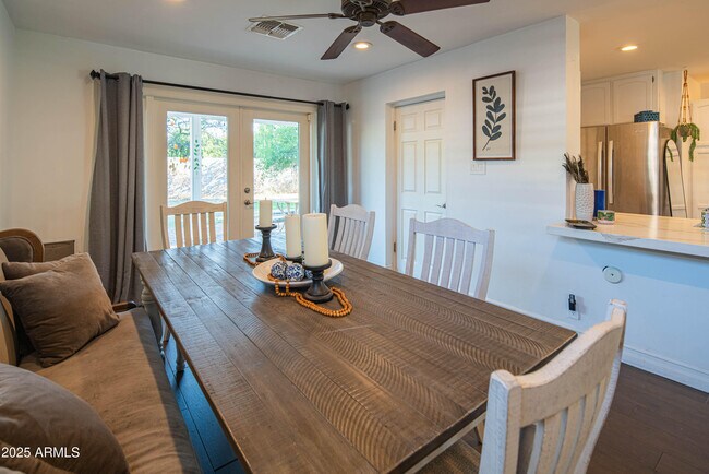 Building Photo - 1909 E Bethany Home Rd